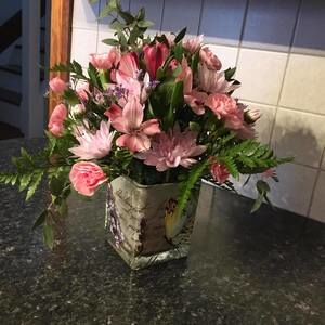 Meet your Posher, Gloria